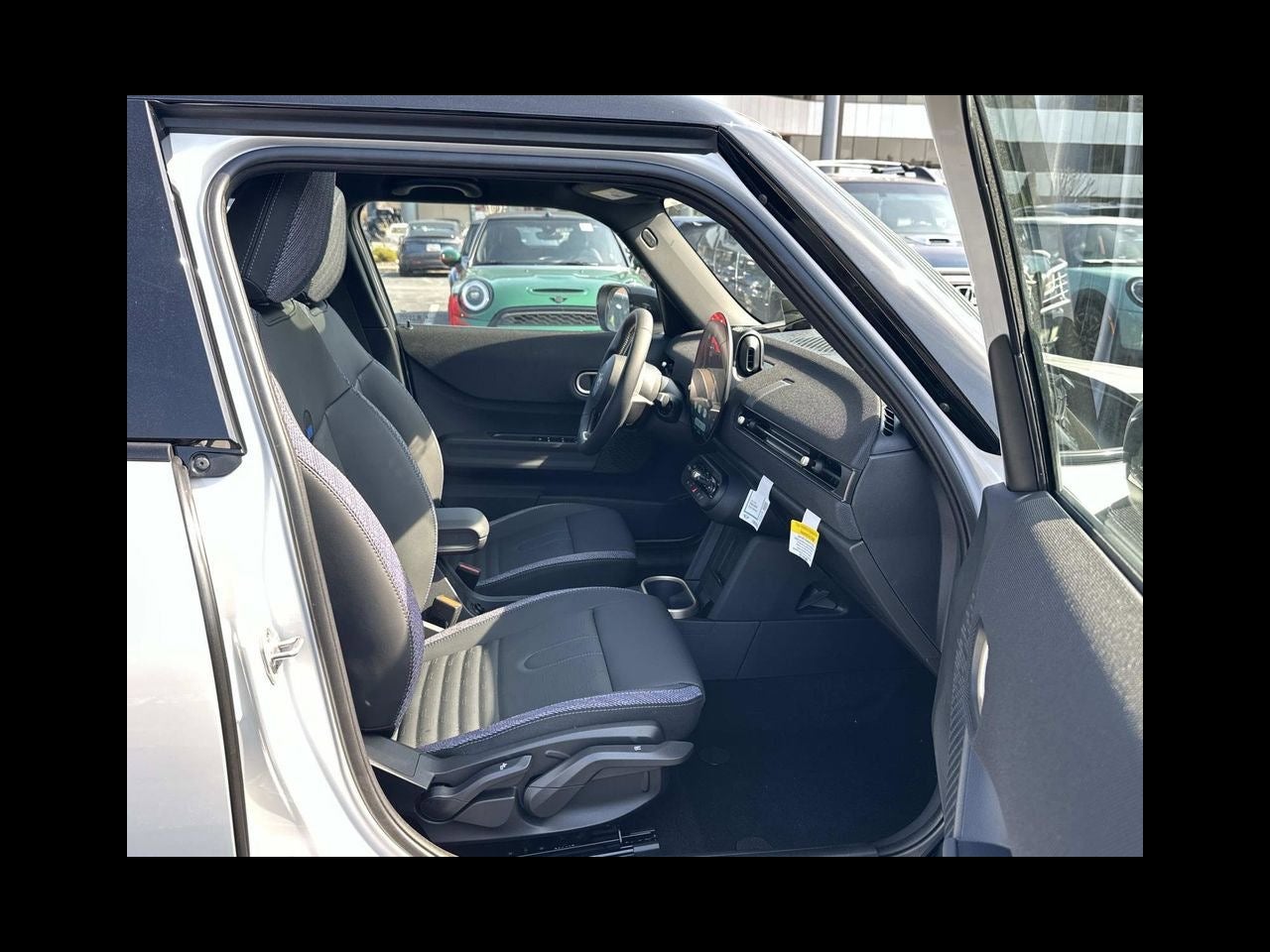 2026 MINI 4 DOOR SIGNATURE PLUS