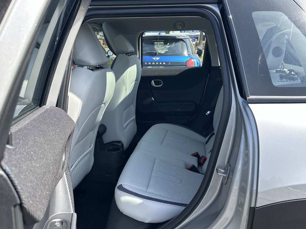 2026 MINI Cooper Hardtop 4 Door Signature Plus