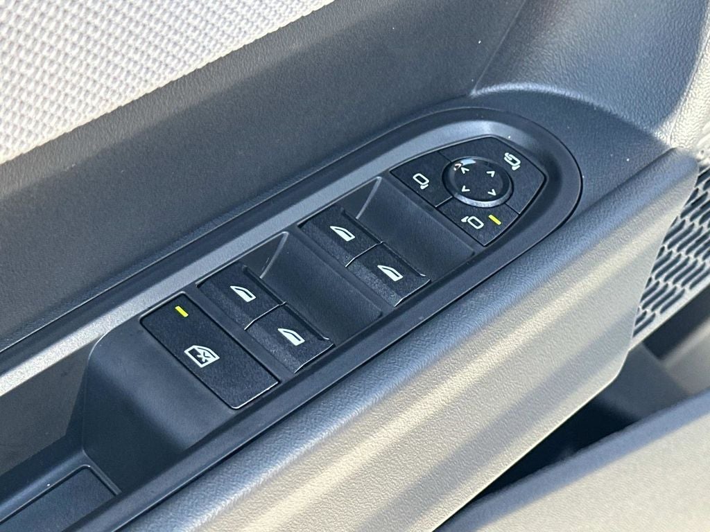 2026 MINI 4 DOOR ICONIC