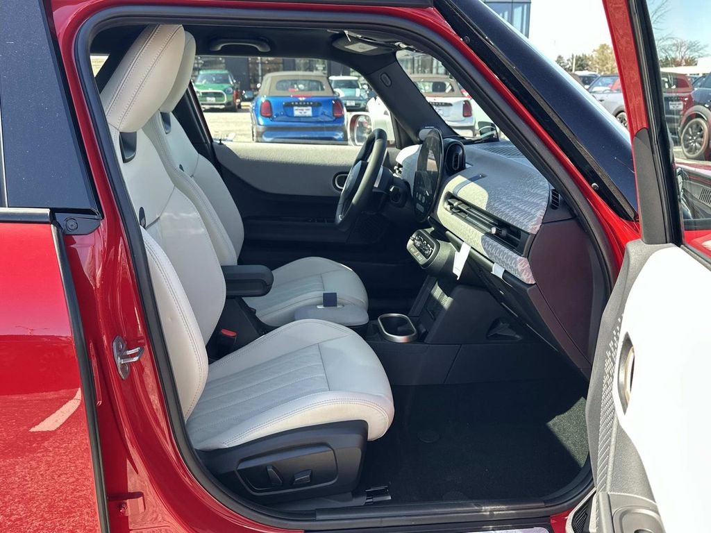 2026 MINI 4 DOOR ICONIC