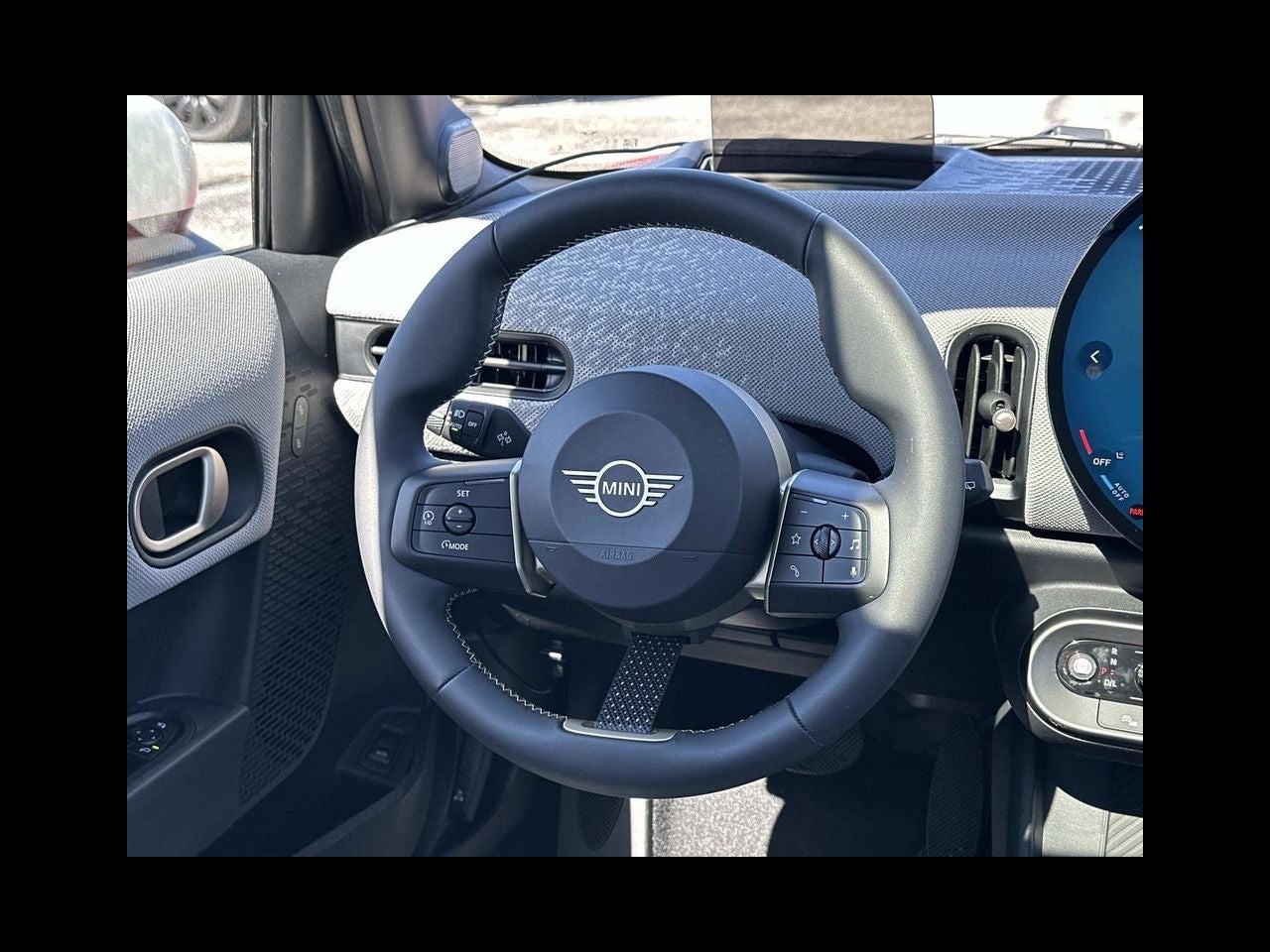 2026 MINI 4 DOOR ICONIC