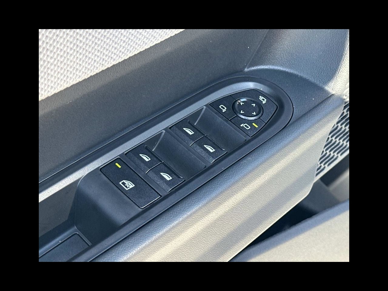 2026 MINI 4 DOOR ICONIC