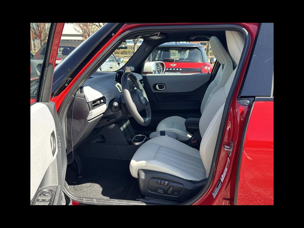 2026 MINI 4 DOOR ICONIC