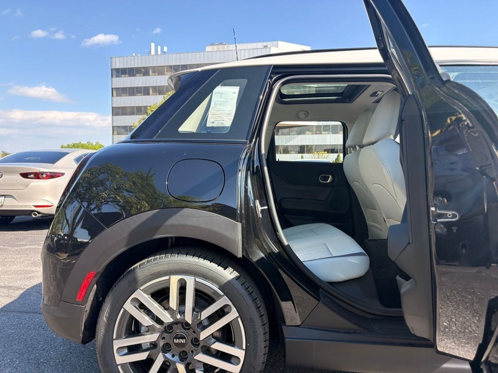 2026 MINI Cooper S Hardtop 4 Door Signature Plus