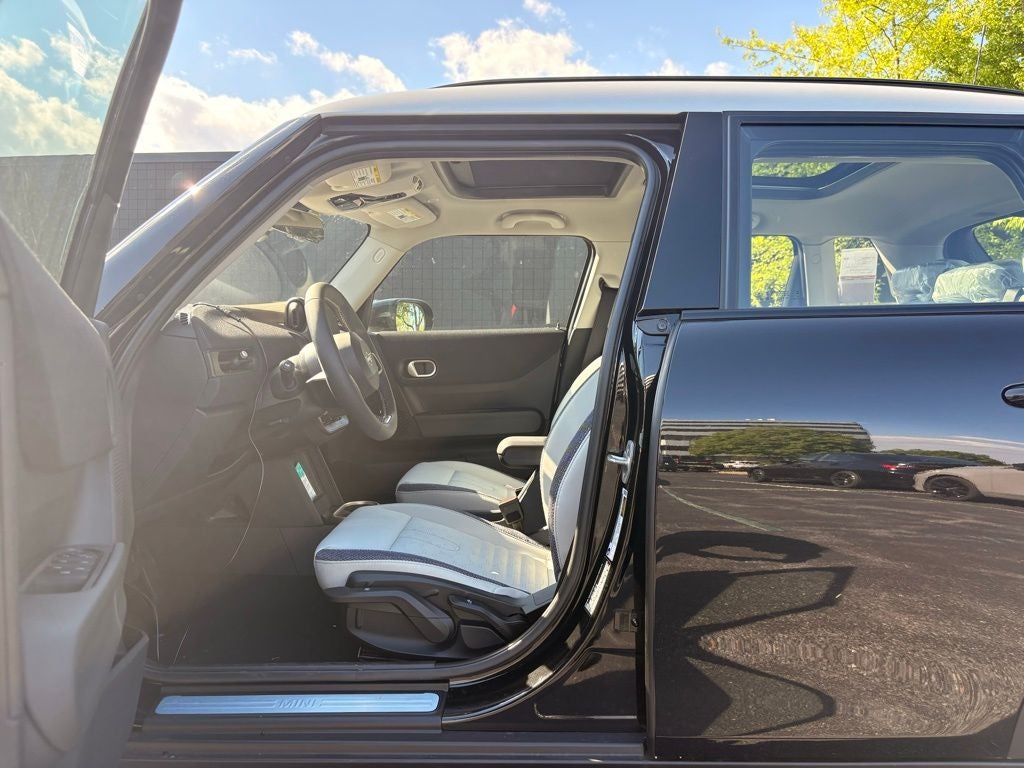 2026 MINI Cooper S Hardtop 4 Door Signature Plus