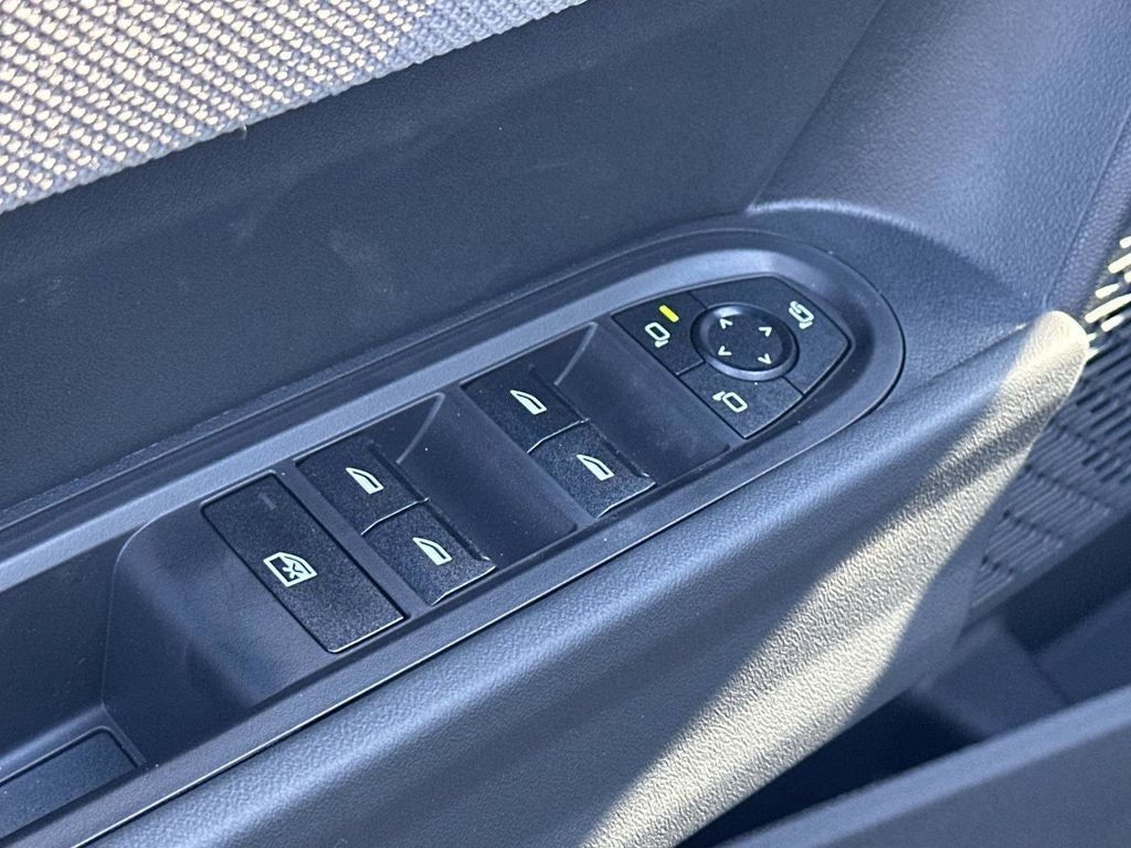 2026 MINI 4 DOOR ICONIC