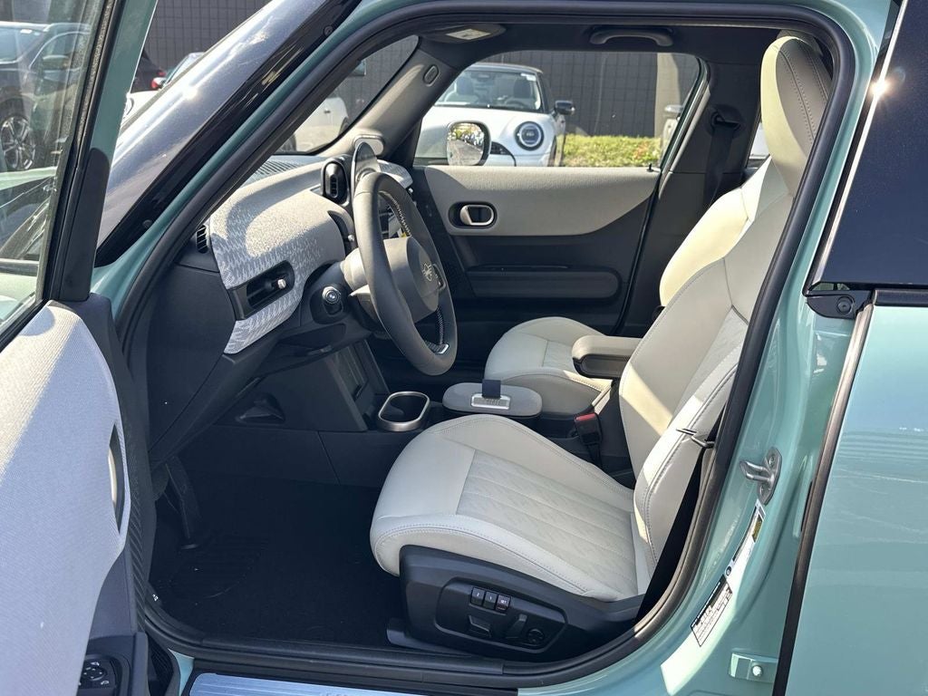 2026 MINI 4 DOOR SIGNATURE PLUS