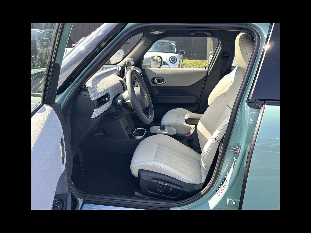 2026 MINI 4 DOOR SIGNATURE PLUS