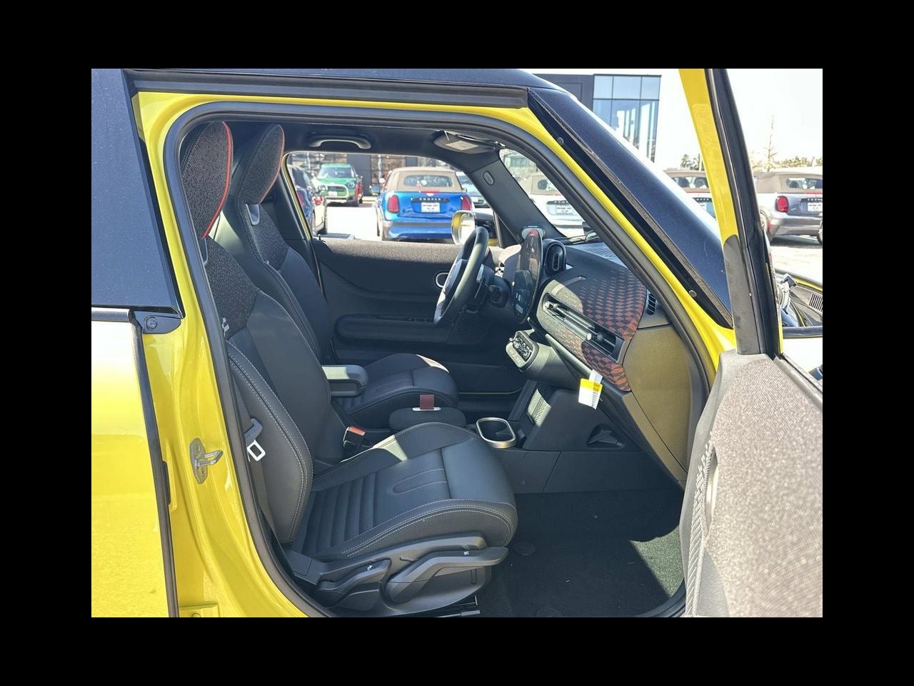 2026 MINI 4 DOOR ICONIC