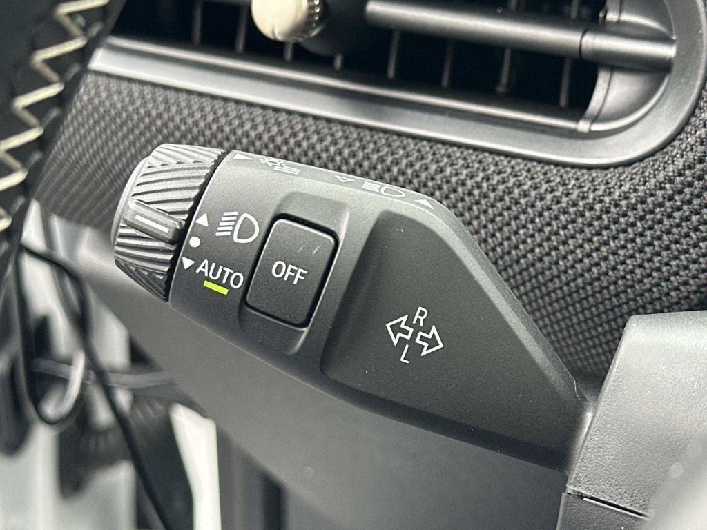 2026 MINI 4 DOOR ICONIC