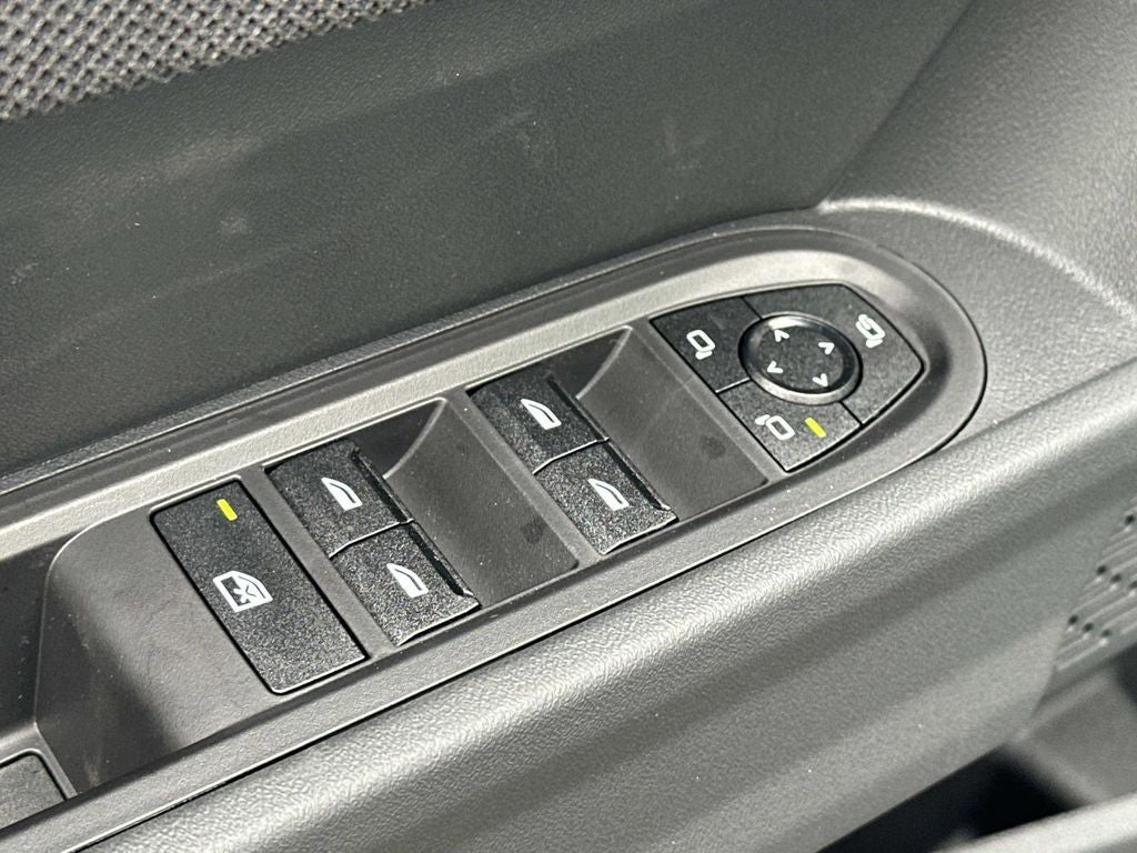 2026 MINI 4 DOOR ICONIC