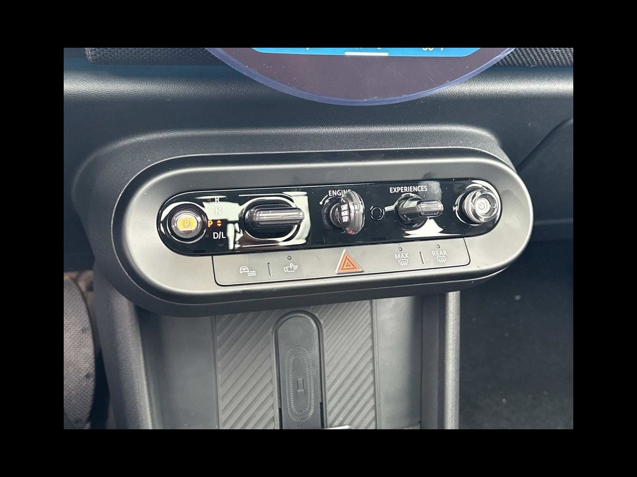 2026 MINI 4 DOOR ICONIC