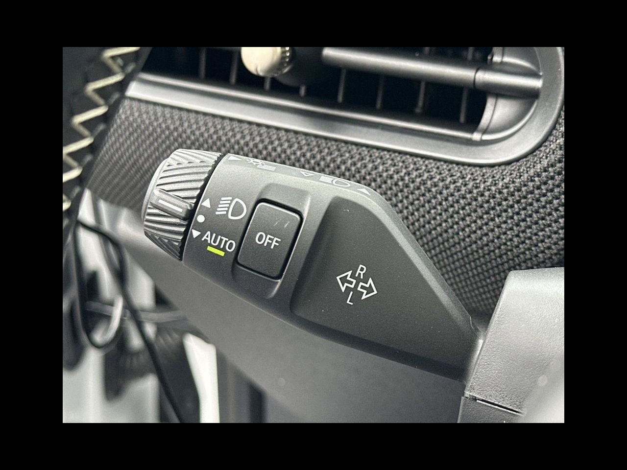 2026 MINI 4 DOOR ICONIC