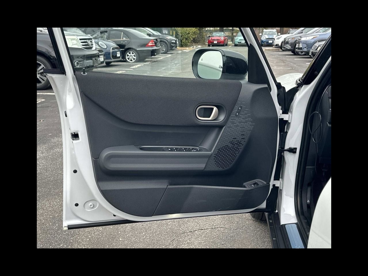 2026 MINI 4 DOOR ICONIC