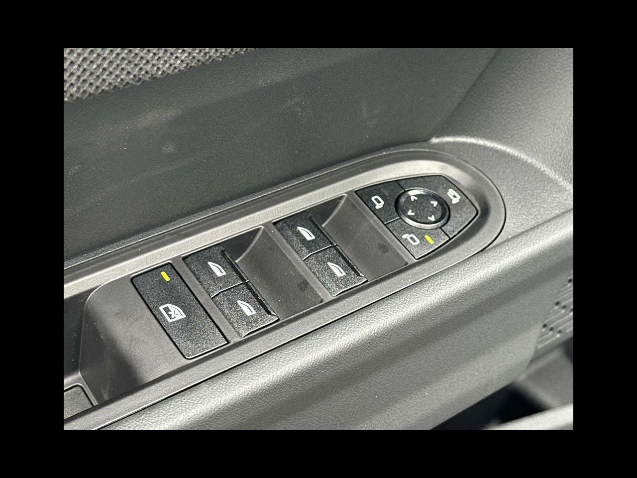 2026 MINI 4 DOOR ICONIC