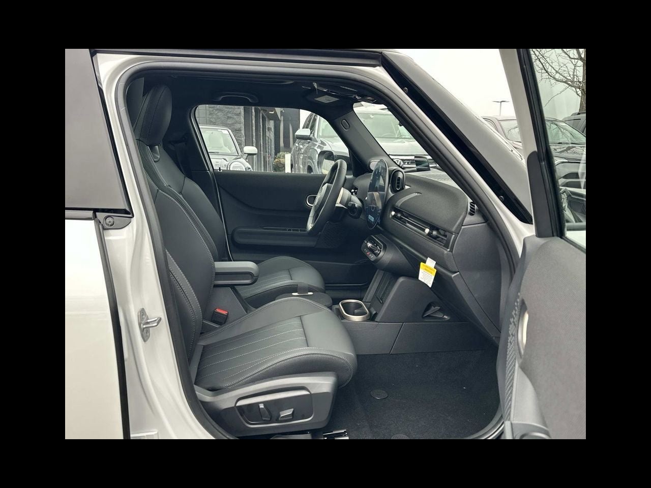 2026 MINI 4 DOOR ICONIC