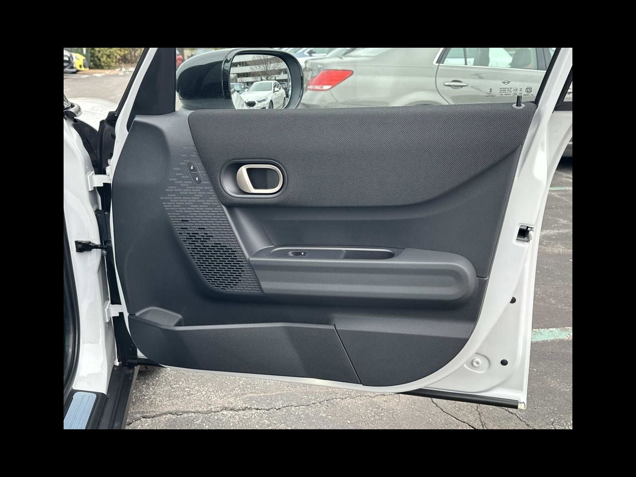 2026 MINI 4 DOOR ICONIC