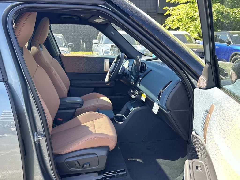 2027 MINI Cooper S Countryman ALL4 Signature Plus
