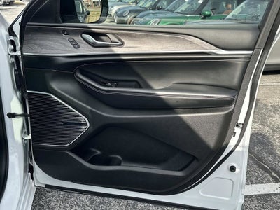 2022 Jeep Grand Cherokee Overland 4WD