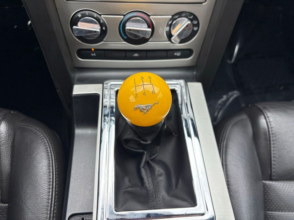 2006 Ford Mustang GT Deluxe