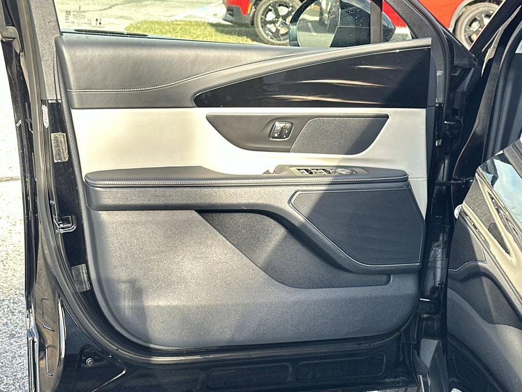 2024 Lincoln Nautilus Reserve