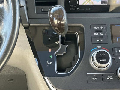 2016 Toyota Sienna XLE 7 Passenger