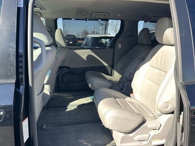 2016 Toyota Sienna XLE 7 Passenger