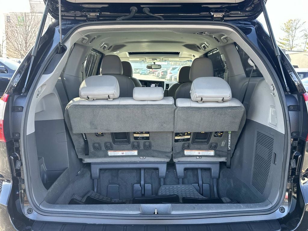 2016 Toyota Sienna XLE 7 Passenger