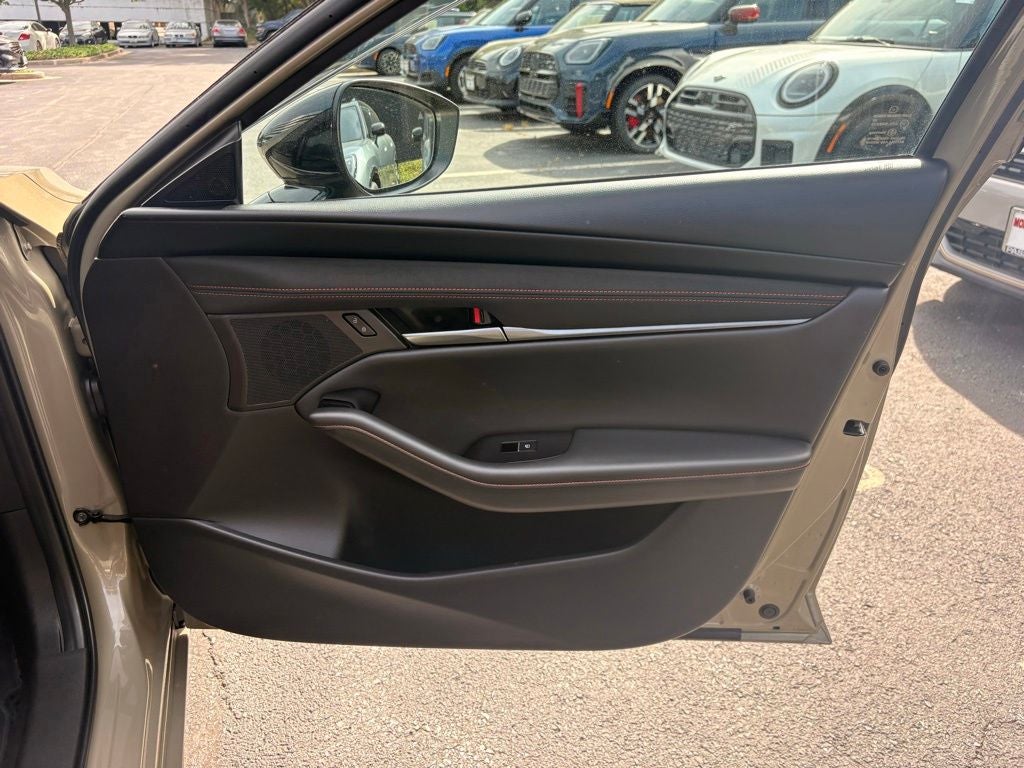 2024 Mazda Mazda3 2.5 Carbon Turbo