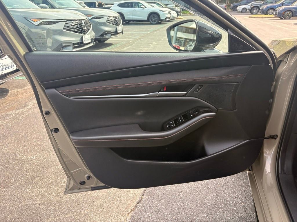 2024 Mazda Mazda3 2.5 Carbon Turbo