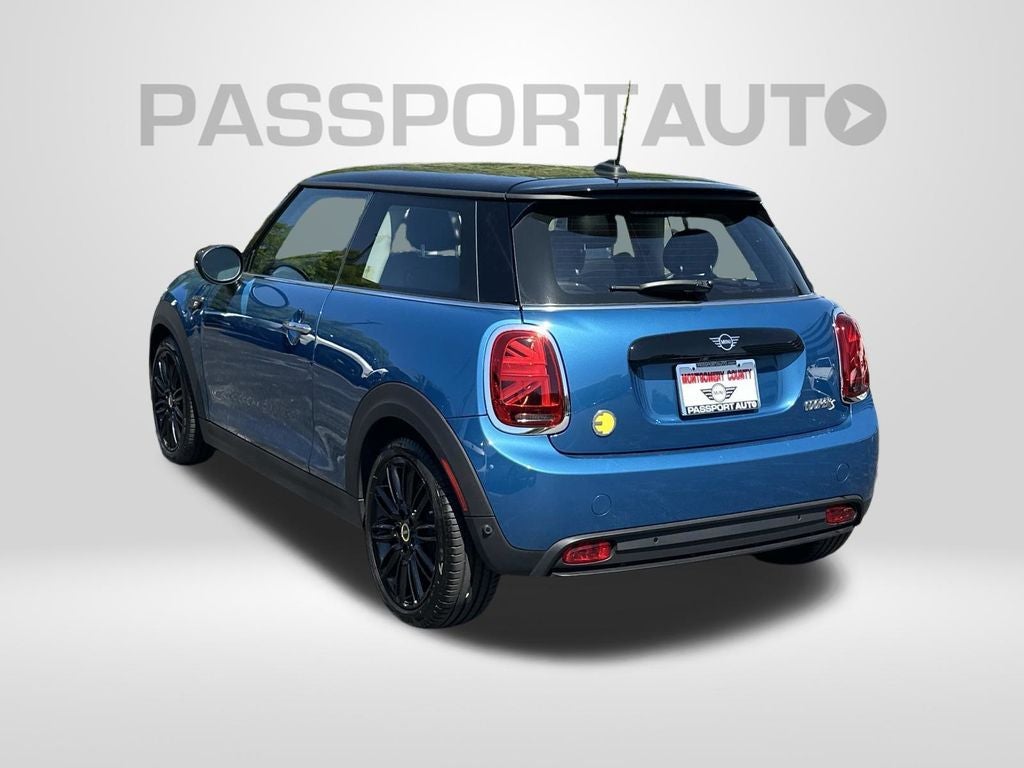 2024 MINI Cooper SE Electric Signature