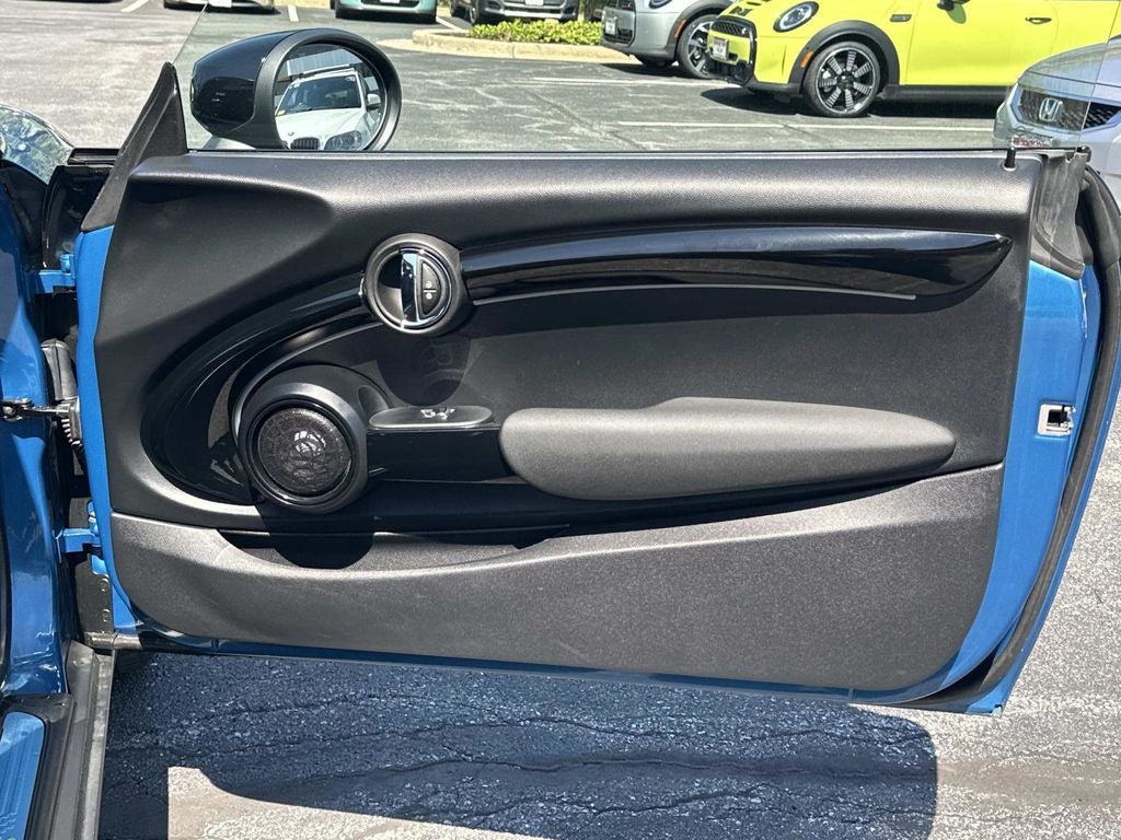 2024 MINI Cooper SE Electric Signature