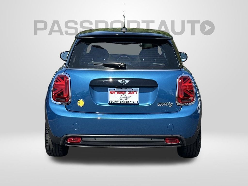 2024 MINI Cooper SE Electric Signature