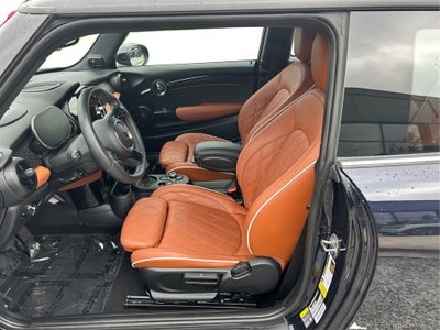 2024 MINI Cooper SE Electric Iconic