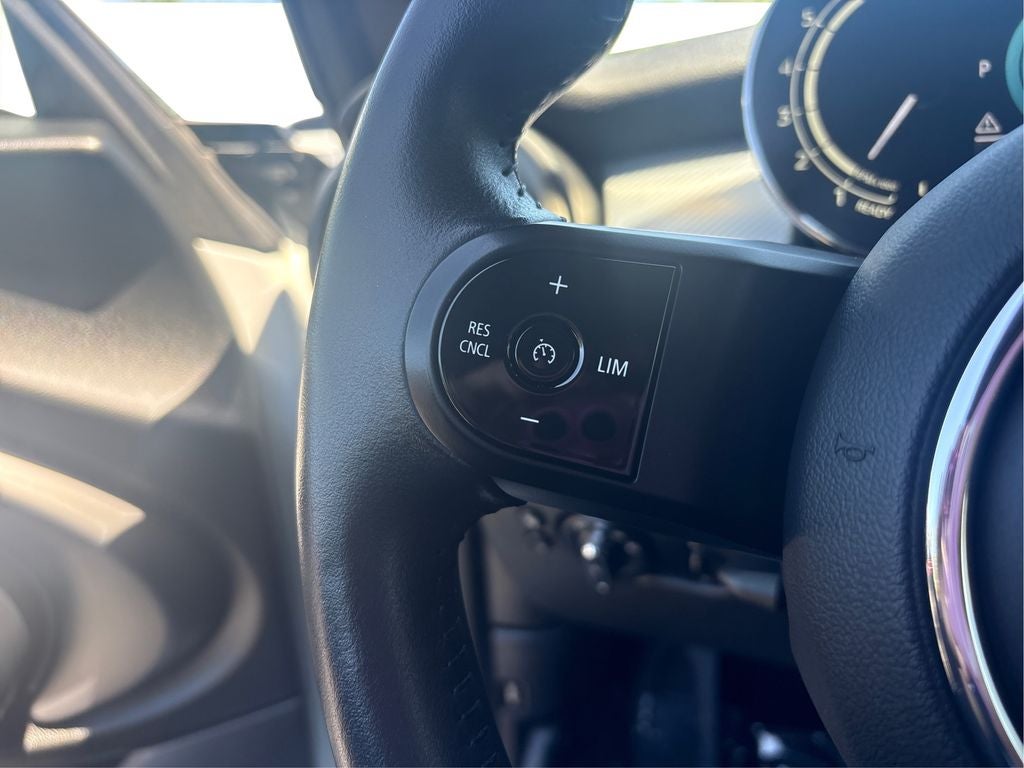 2024 MINI Cooper Signature