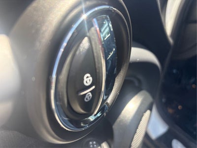 2024 MINI Cooper Signature