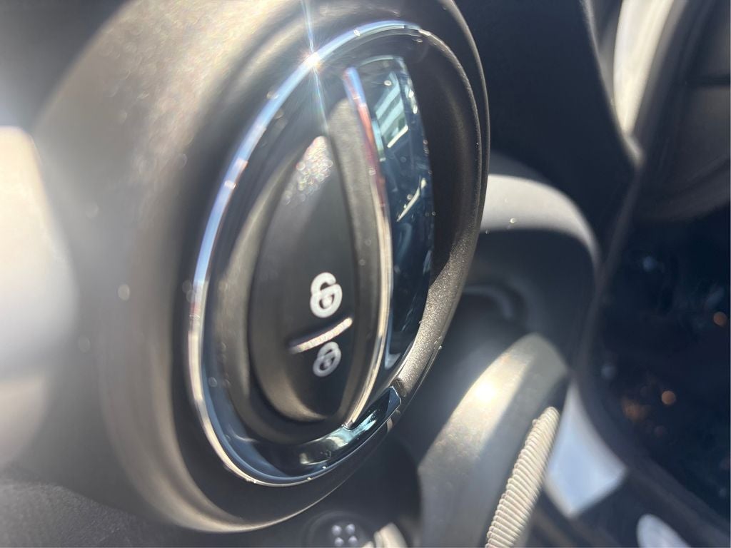 2024 MINI Cooper Signature