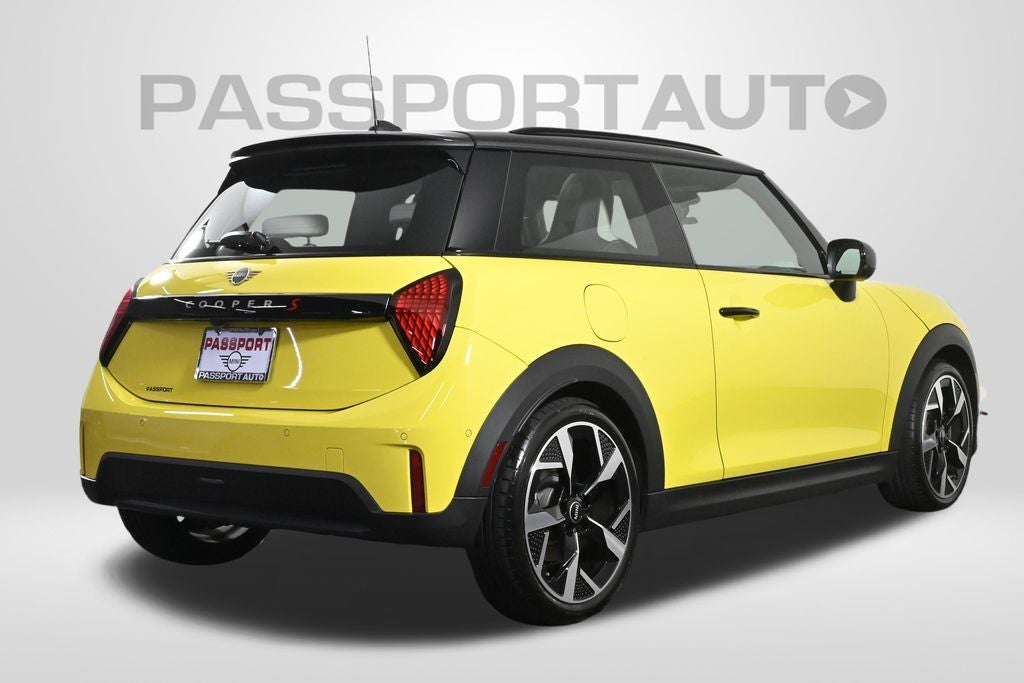 2025 MINI Cooper S Iconic Hardtop 2 Door