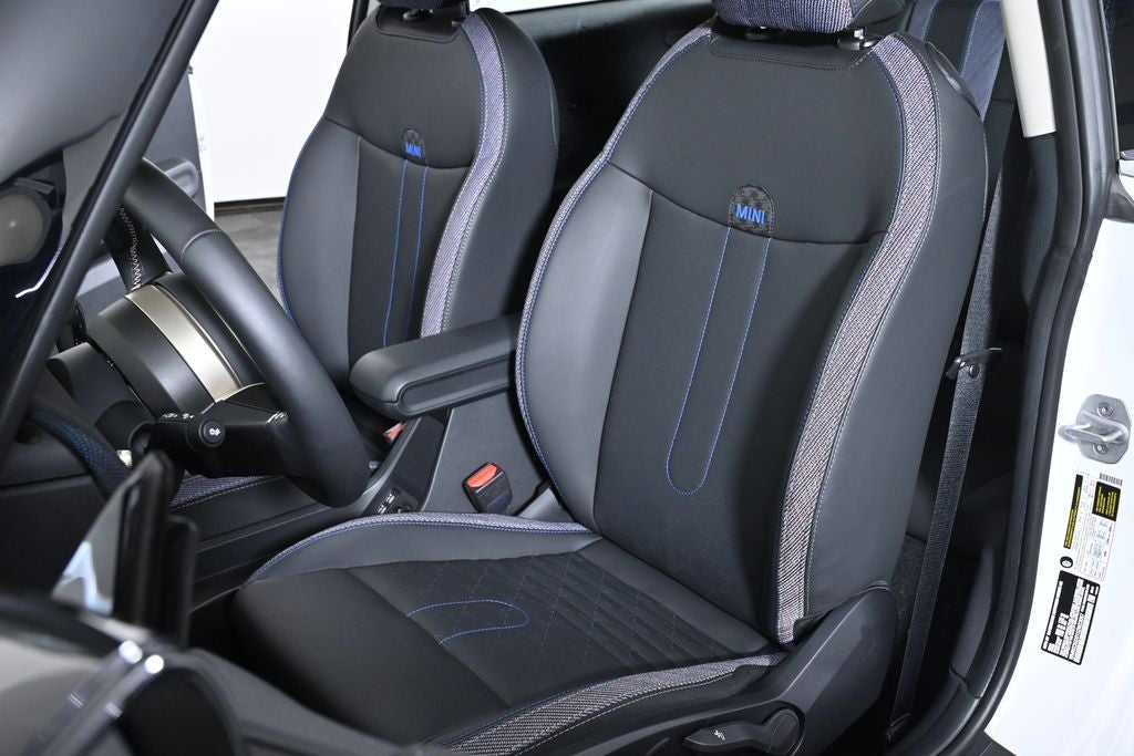 2025 MINI Cooper S Iconic