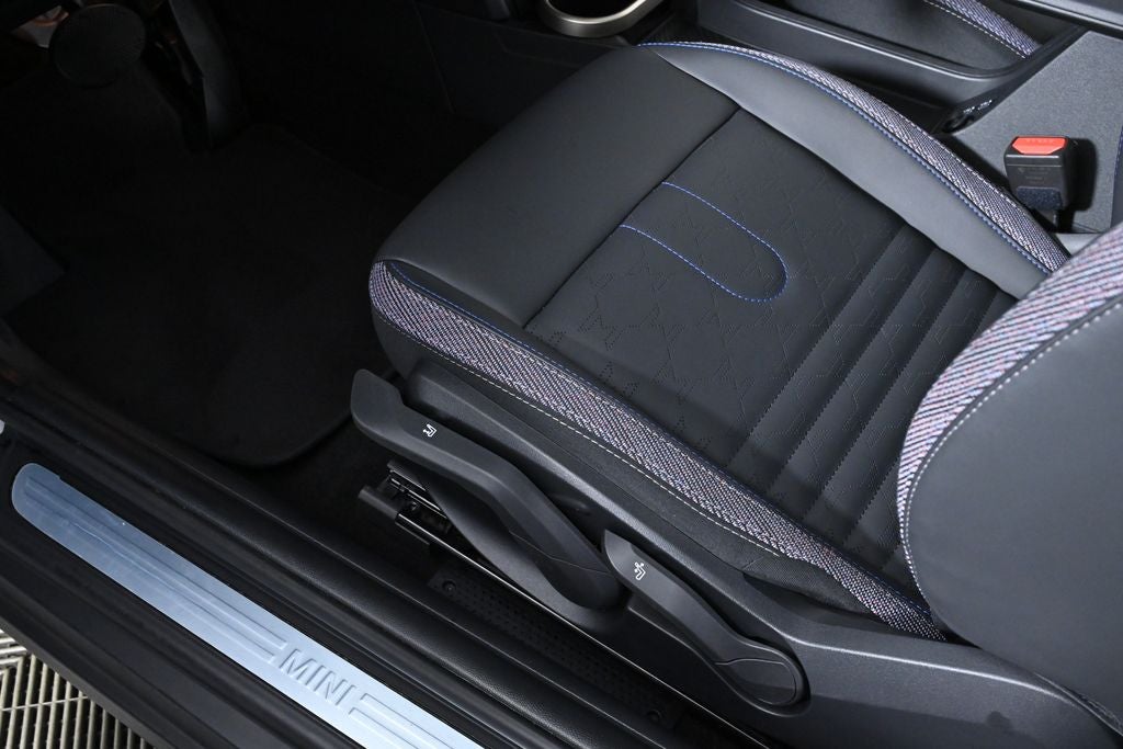 2025 MINI Cooper S Iconic