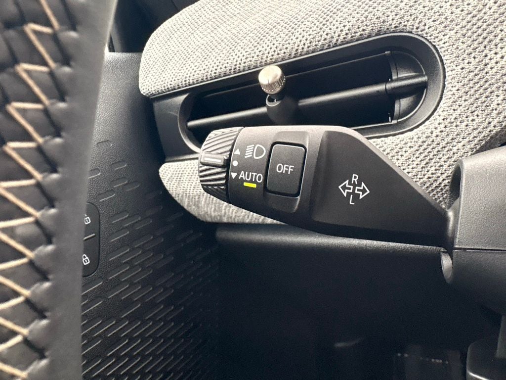 2025 MINI Cooper S Signature Plus Hardtop 2 Door