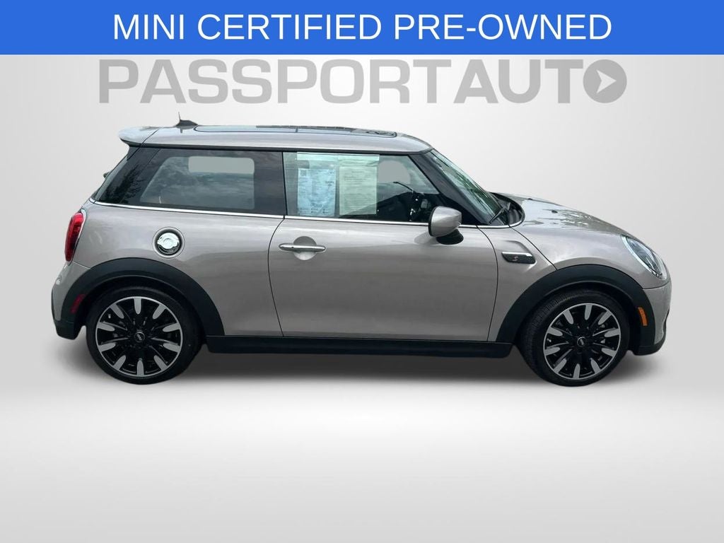 2024 MINI Cooper S Iconic