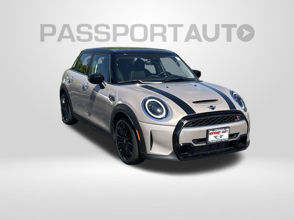 2024 MINI Cooper S Hardtop 4 Door Signature