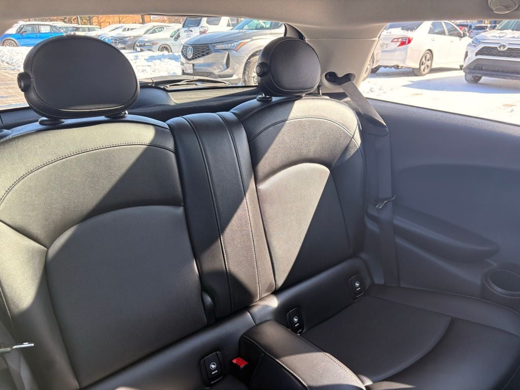 2015 MINI Cooper Base Hardtop 2 Door