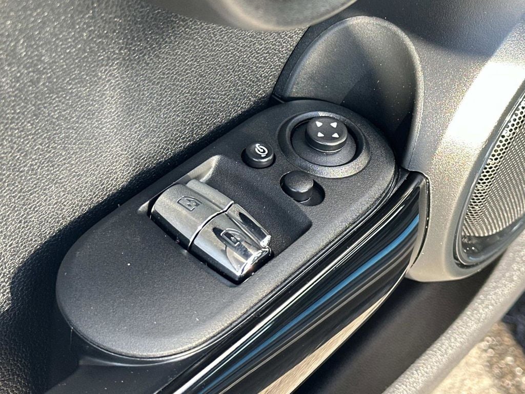 2021 MINI Cooper SE Electric Signature Plus Hardtop 2 Door