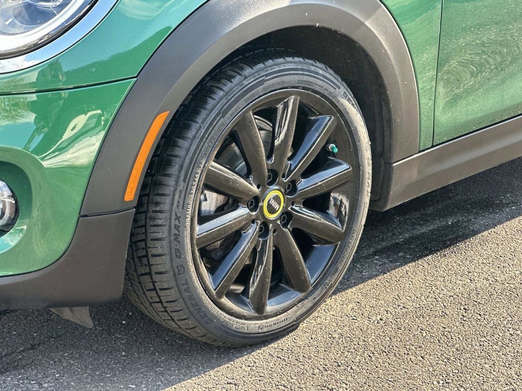 2021 MINI Cooper SE Electric Signature Plus Hardtop 2 Door