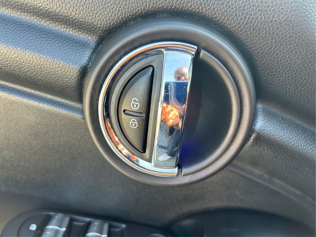 2021 MINI Cooper Signature 4 Door
