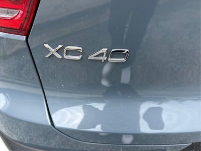 2020 Volvo XC40 Momentum AWD