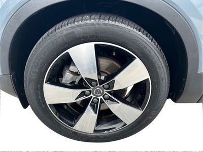2020 Volvo XC40 Momentum AWD