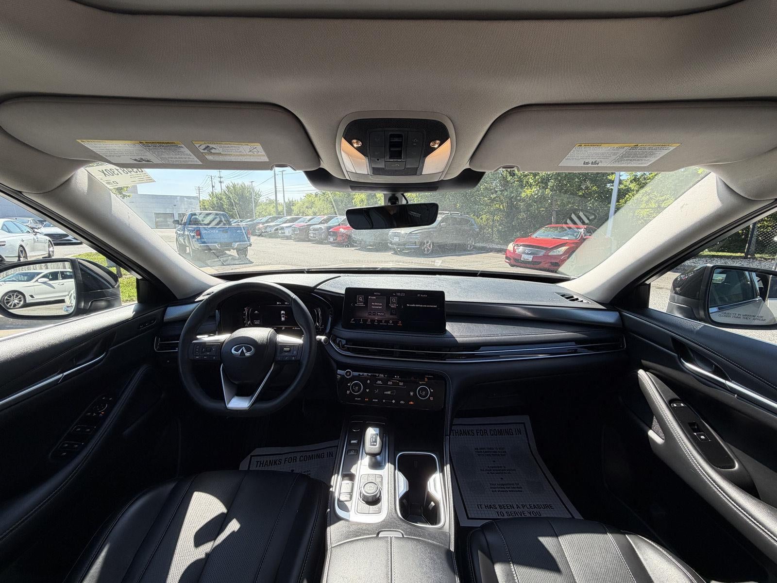 2023 INFINITI QX60 LUXE